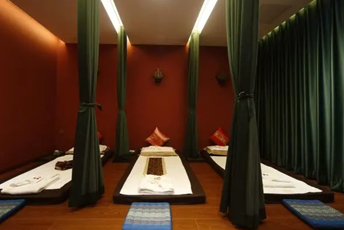 广州增城泰式按摩的被动瑜伽：当身体被折叠成诗